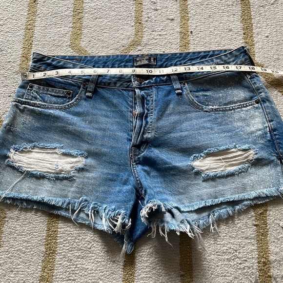 Boyfriend style denim shorts, Sz. 30 - Picture 6 of 7